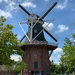 Kanalhaus - Zentral, 3 Schlafzimmer, Einzelbetten, Self Check-in, 3 Parkplaetze, Wlan Apartamento Papenburg