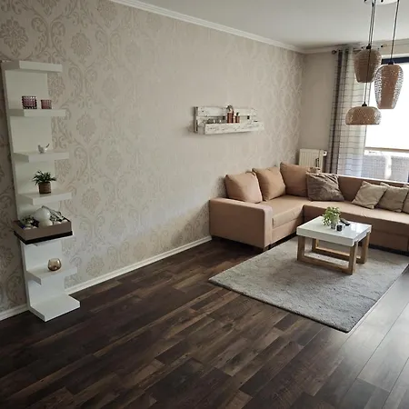 Kanalhaus - Zentral, 3 Schlafzimmer, Einzelbetten, Self Check-in, 3 Parkplaetze, Wlan شقة *